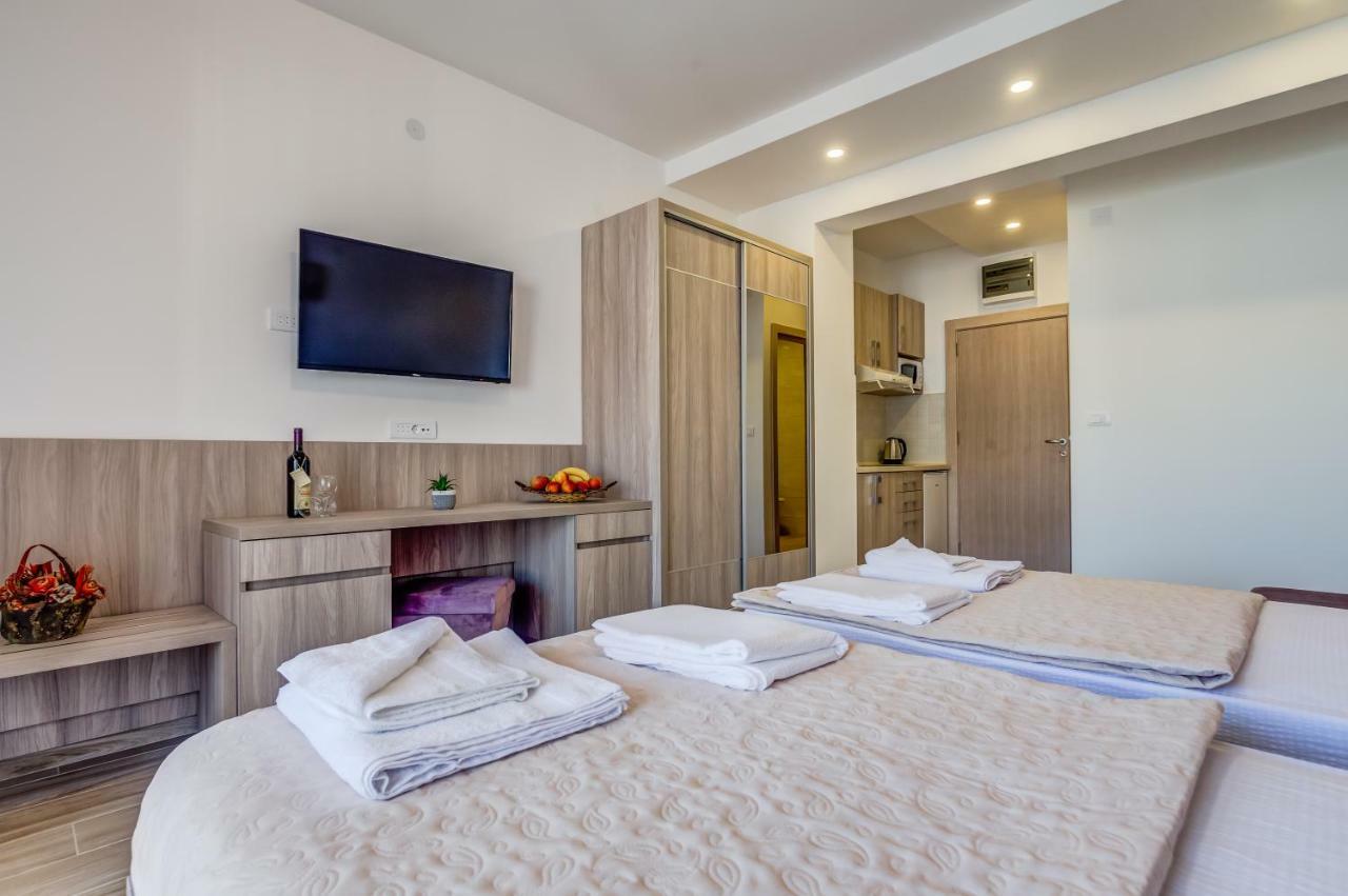 Adriatik Lux Apartments Будва Екстер'єр фото