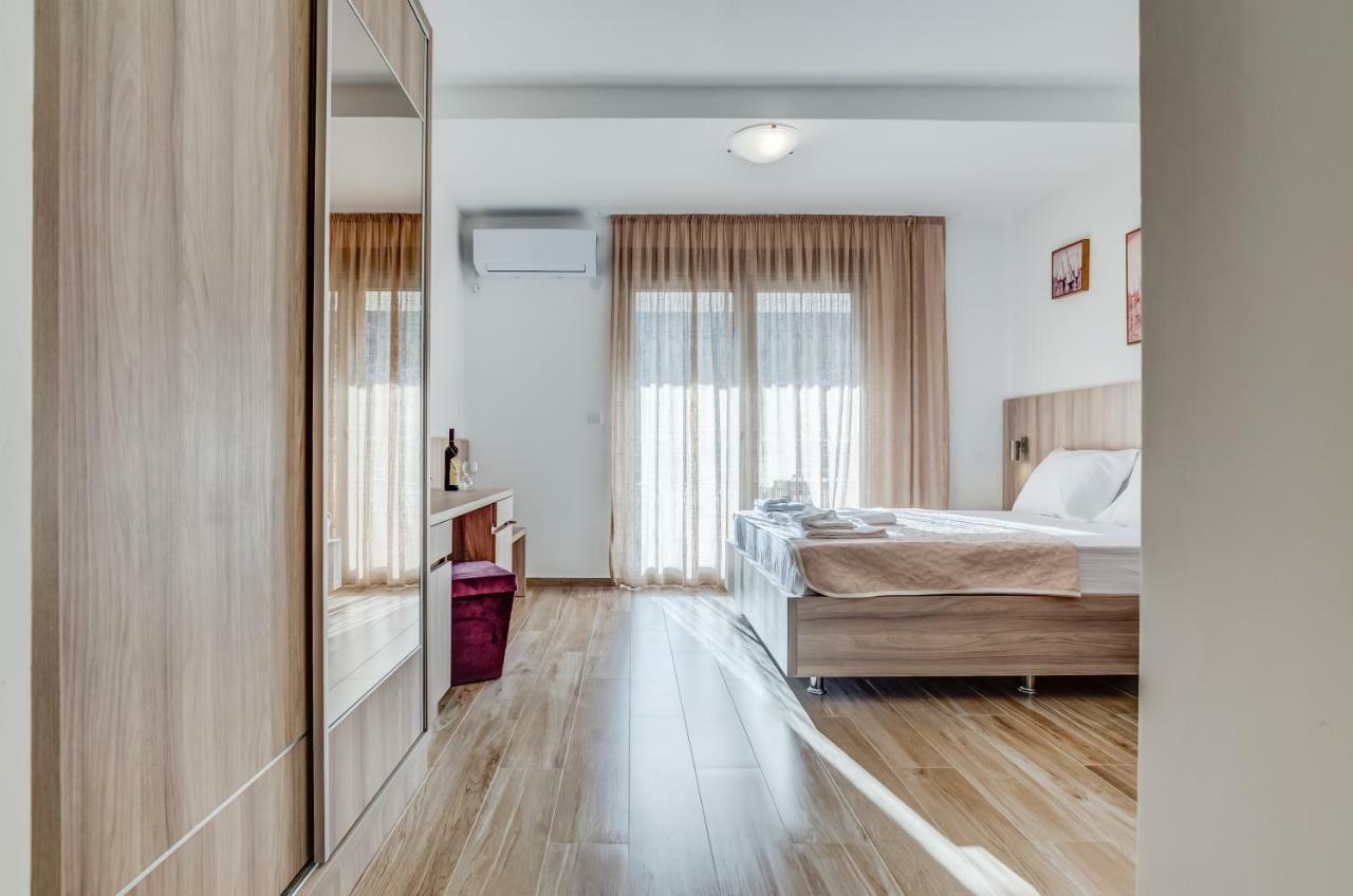 Adriatik Lux Apartments Будва Екстер'єр фото