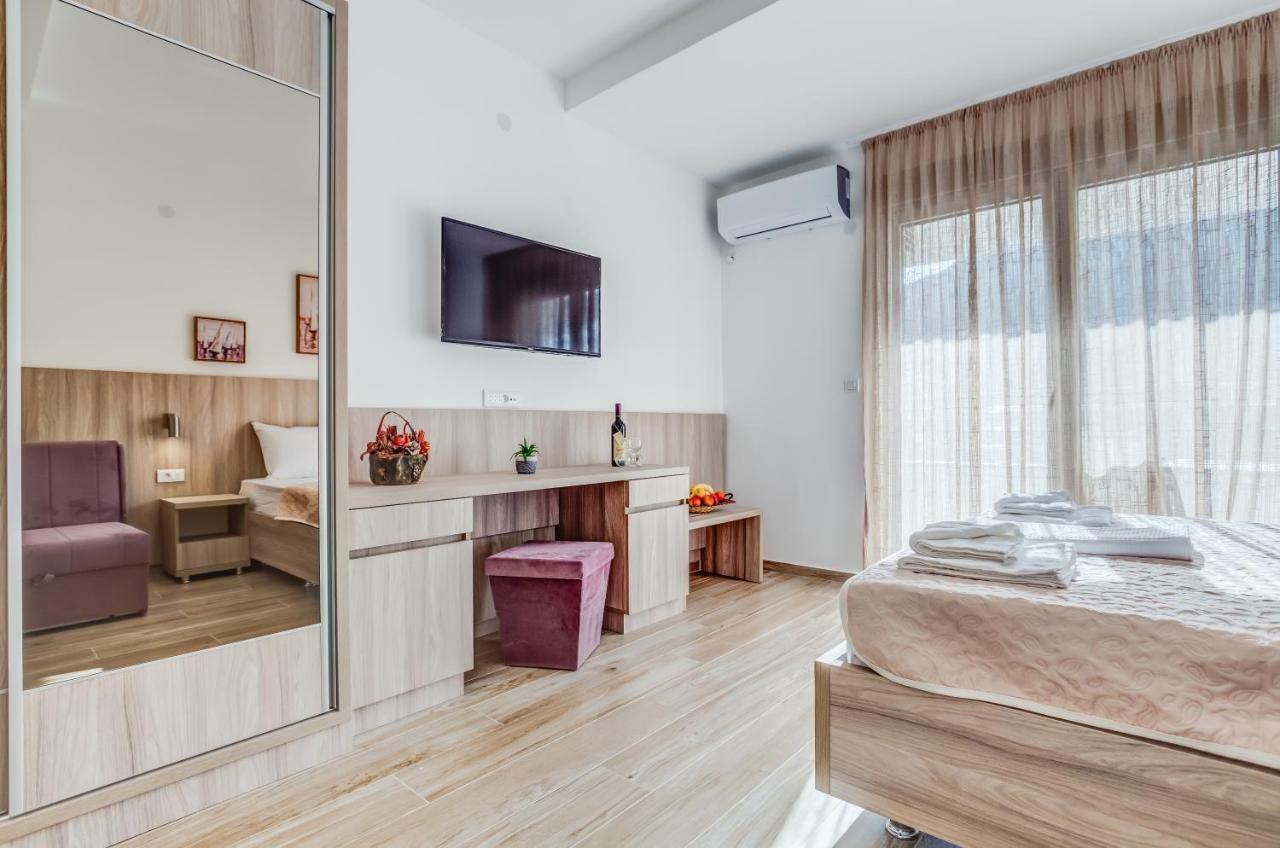 Adriatik Lux Apartments Будва Екстер'єр фото