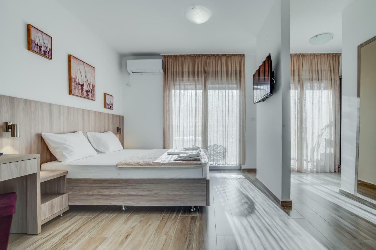 Adriatik Lux Apartments Будва Екстер'єр фото