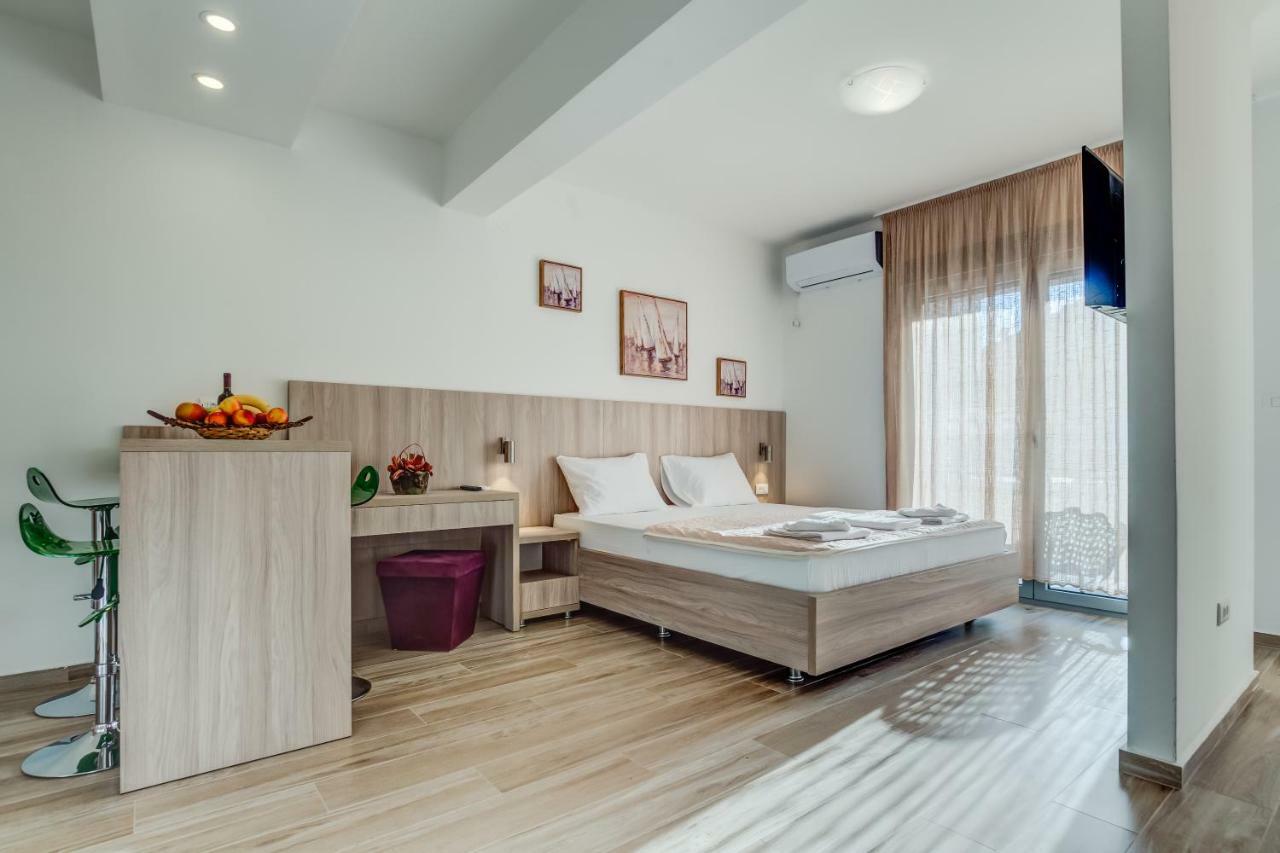 Adriatik Lux Apartments Будва Екстер'єр фото