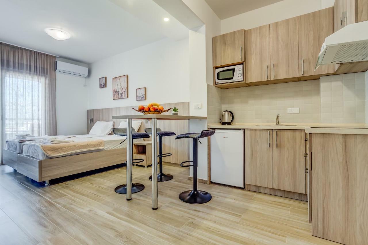 Adriatik Lux Apartments Будва Екстер'єр фото