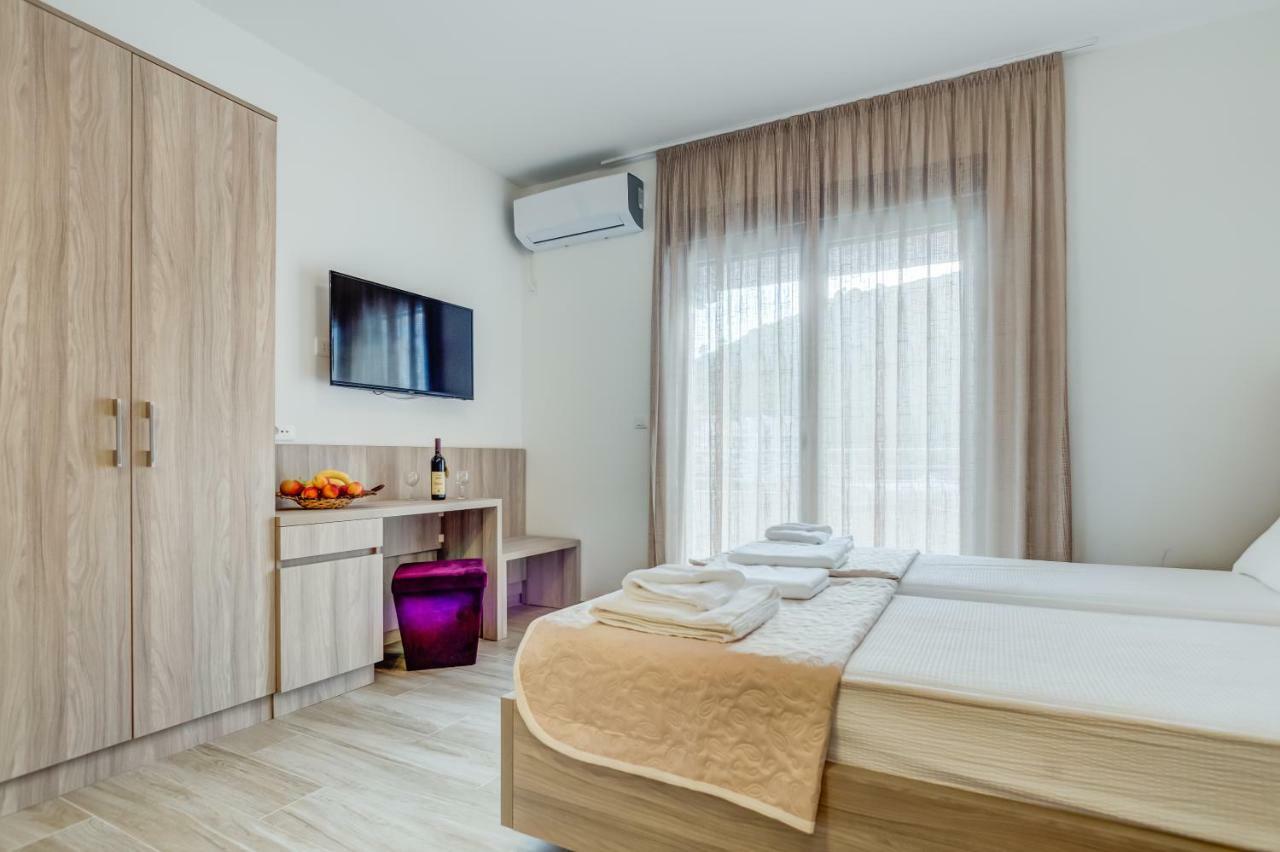 Adriatik Lux Apartments Будва Екстер'єр фото