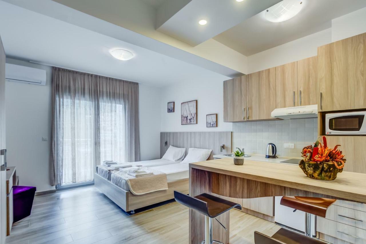 Adriatik Lux Apartments Будва Екстер'єр фото